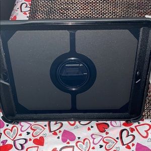 Otterbox defender iPad 9.7 inches